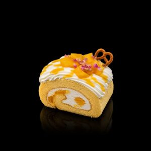 MANGO ROLL CAKE